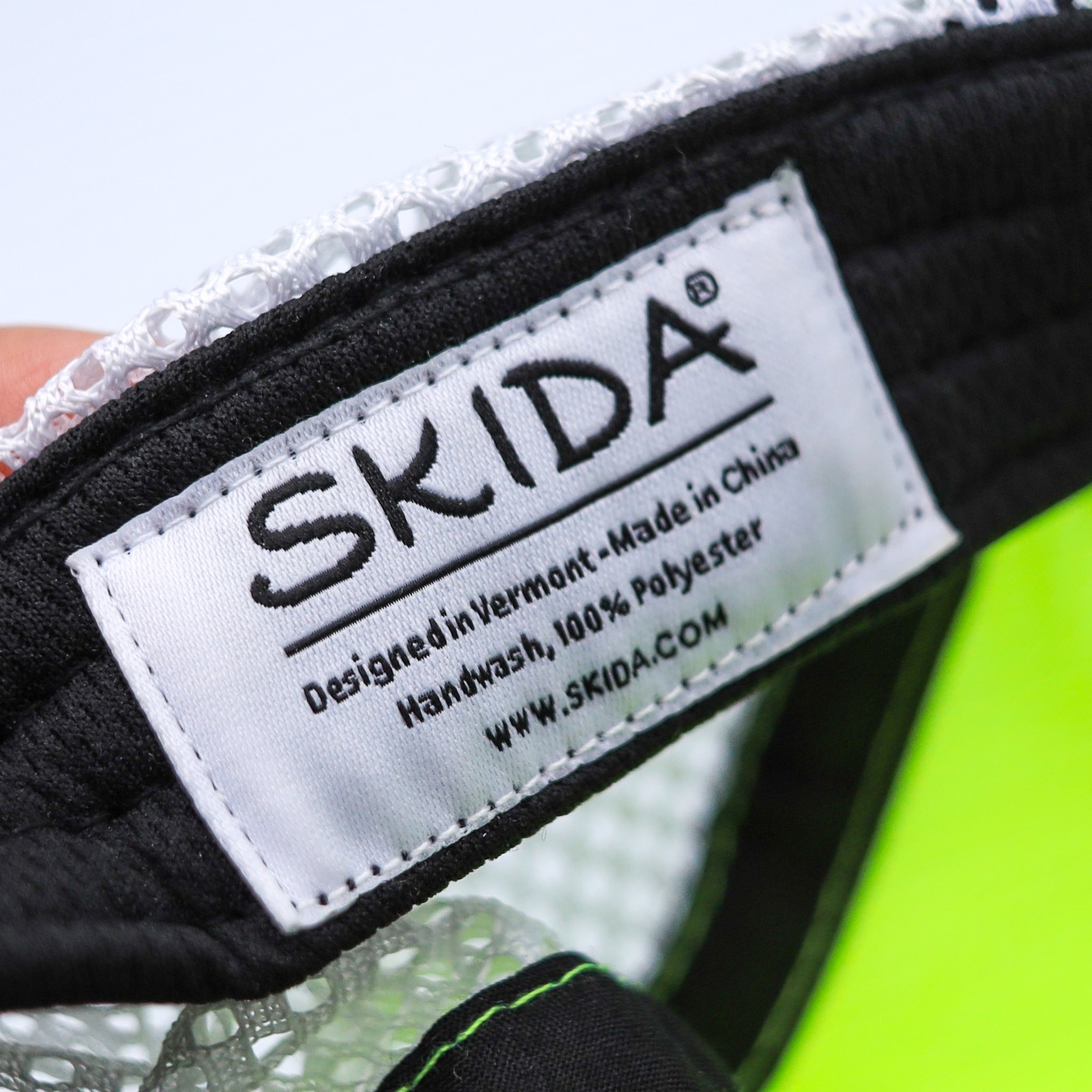 Skida Run Cap Unisex Neon Waves Yellow Mesh 5 Panel Adjustable Performance Hat — image 6 of 8